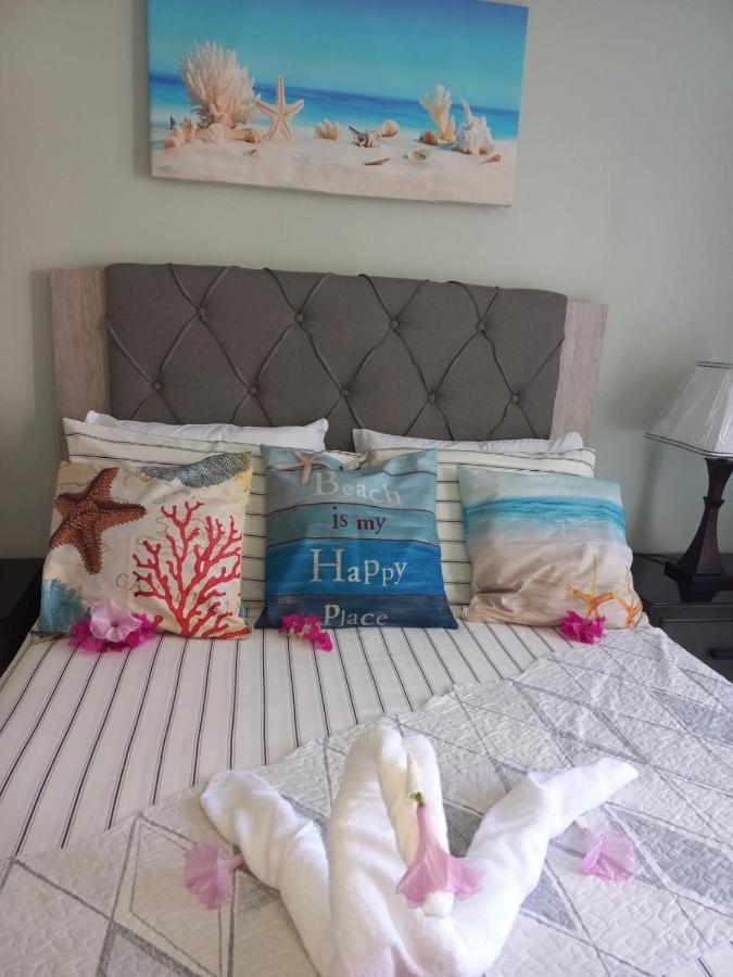 Sea Castles La Vue Apartment Teluk Montego Bagian luar foto